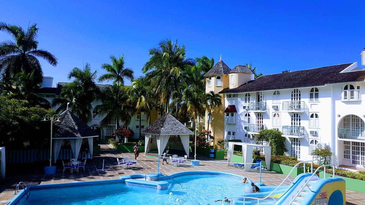 Apartment Treasure At Sandcastles Ocho Rios Exterior photo